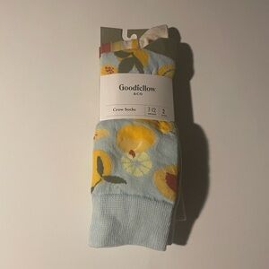 Goodfellow & Co Floral Fruit Socks Mens Blue Yellow Size 7 to 12 2 Pairs NWT